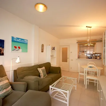 Апартаменты Lets Holidays 2rooms Tossa Тосса-де-Мар