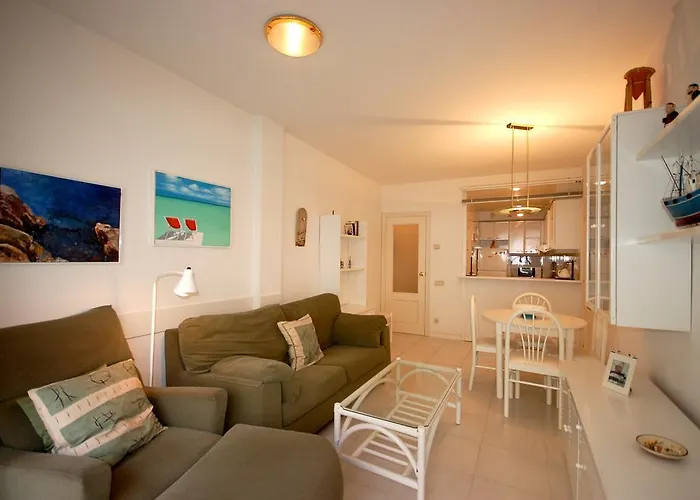 Appartamento Lets Holidays 2 With Parking Tossa de Mar